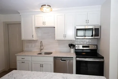 30 Pond Street Ludlow VT 05149