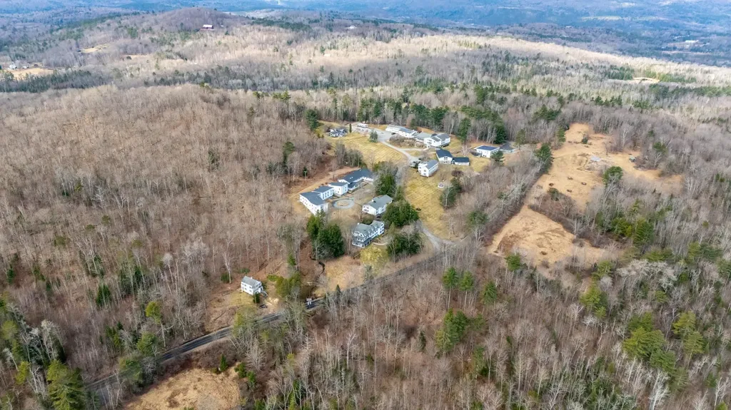 371 West Farm Road Bethlehem NH 03574