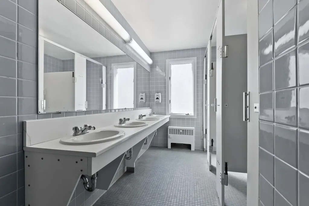 371 West Farm Road Bethlehem NH 03574