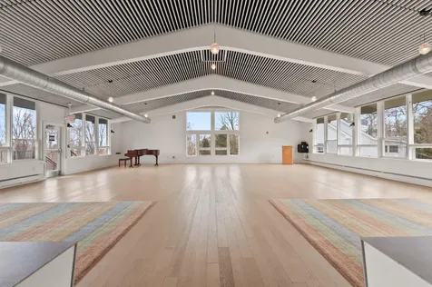 371 West Farm Road Bethlehem NH 03574