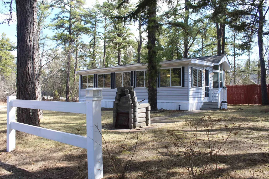 13 Piper Trail Freedom NH 03836