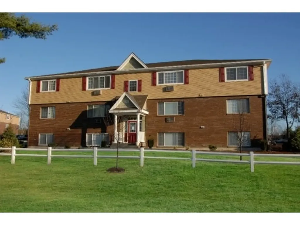 3961 Old Brown Avenue Manchester NH 03105