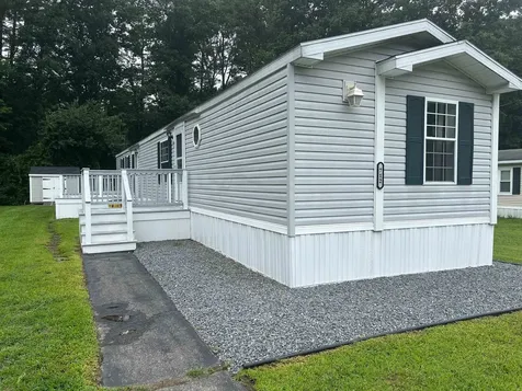 712 Sherwood Glen Road Somersworth NH 03878