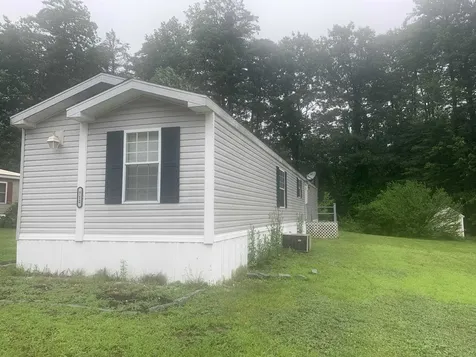 712 Sherwood Glen Road Somersworth NH 03878