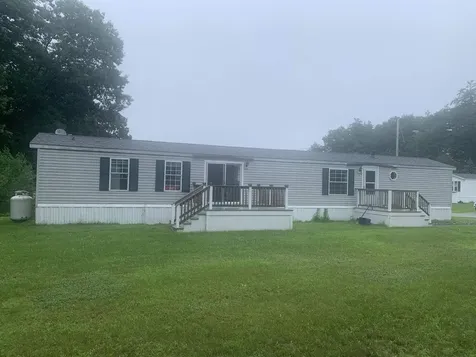 712 Sherwood Glen Road Somersworth NH 03878