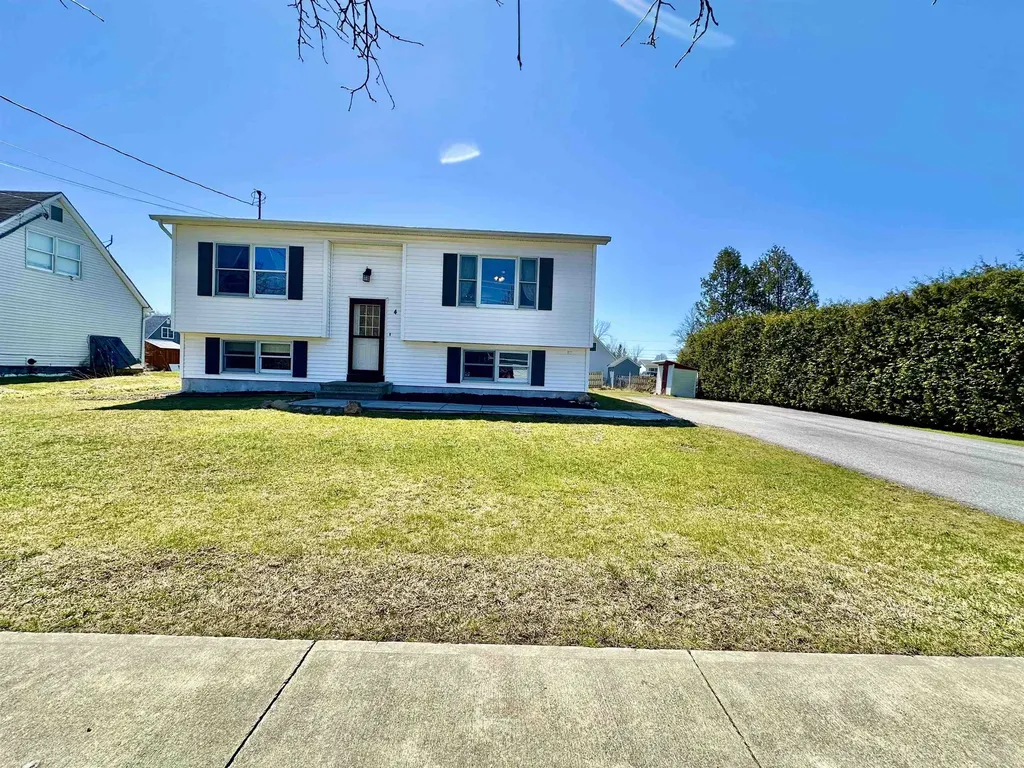 4 Guyette Circle St. Albans City VT 05478