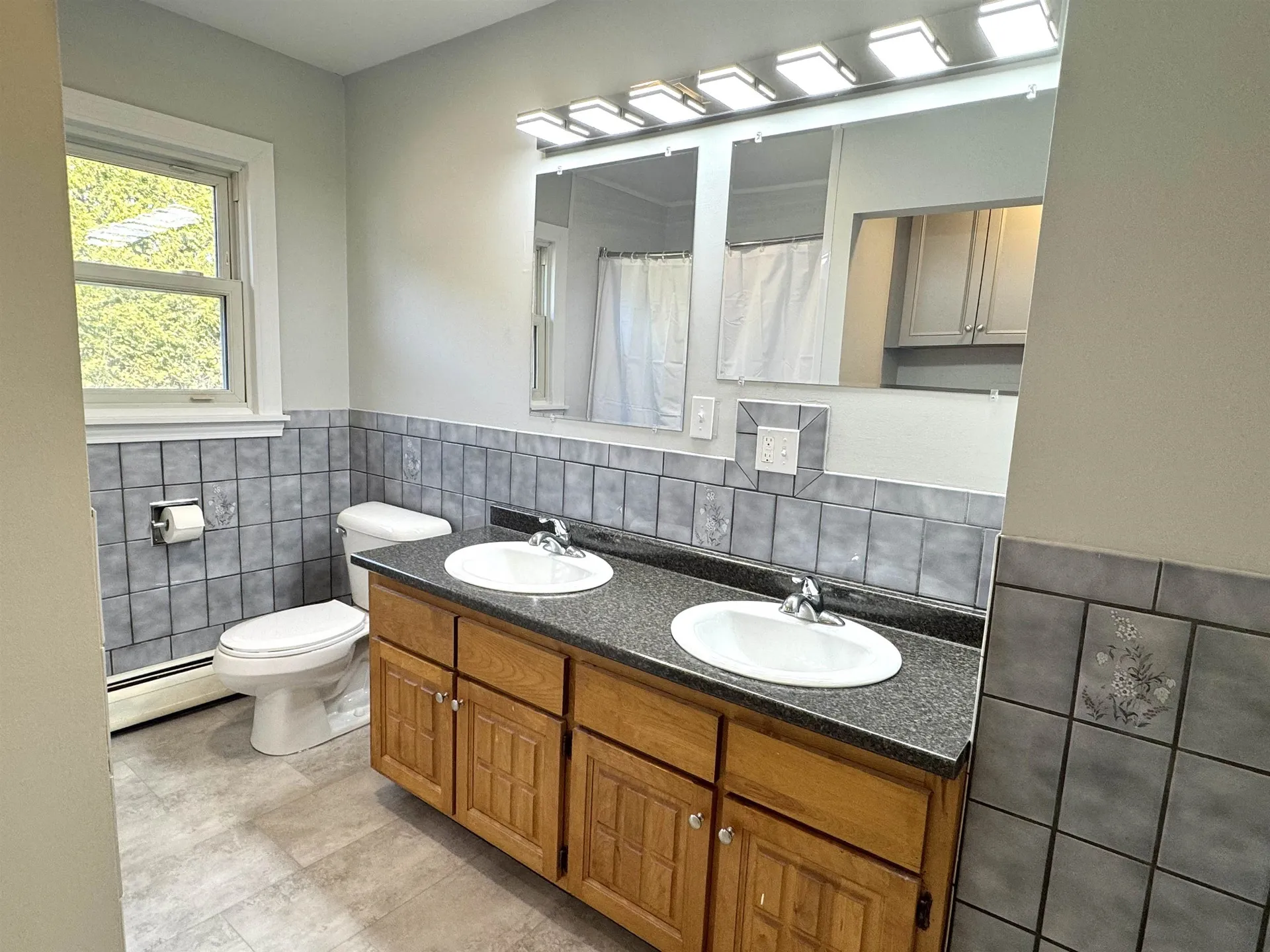 213 Scottsdale Road Newport City VT 05855