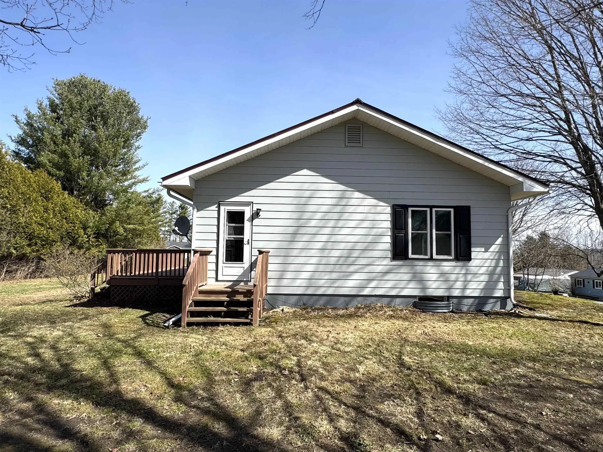 213 Scottsdale Road Newport City VT 05855