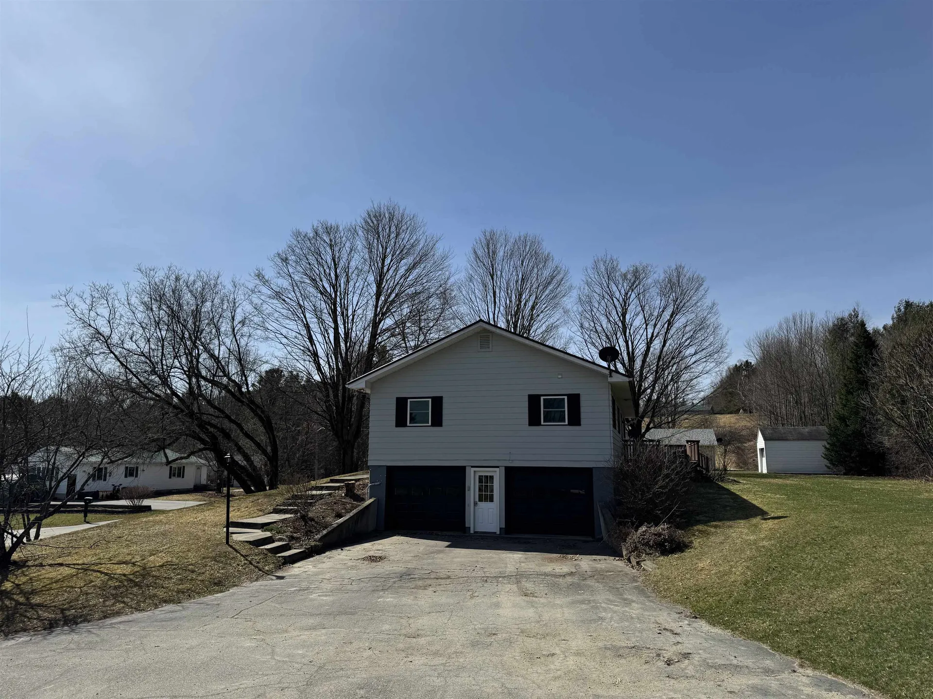 213 Scottsdale Road Newport City VT 05855