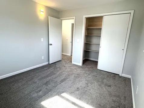 213 Scottsdale Road Newport City VT 05855