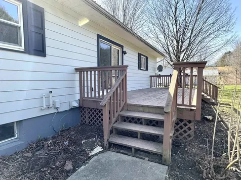 213 Scottsdale Road Newport City VT 05855