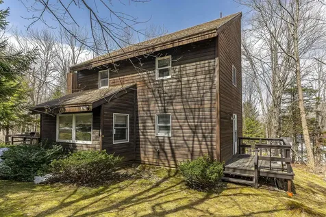 61 E Country Club Road Dover VT 05356-0527