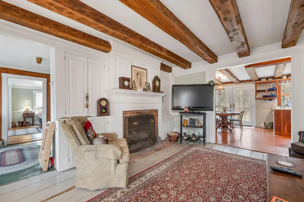 107 Governor Wentworth Highway Moultonborough NH 03254