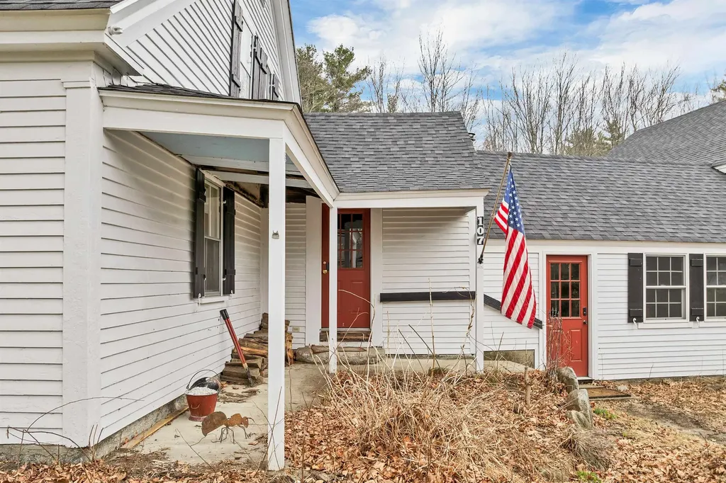 107 Governor Wentworth Highway Moultonborough NH 03254