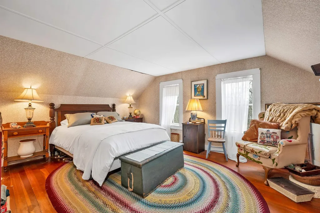 107 Governor Wentworth Highway Moultonborough NH 03254