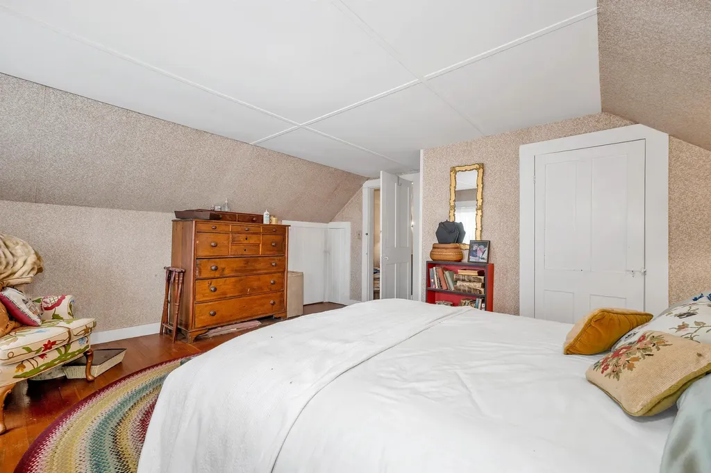 107 Governor Wentworth Highway Moultonborough NH 03254