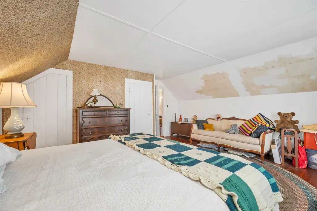 107 Governor Wentworth Highway Moultonborough NH 03254