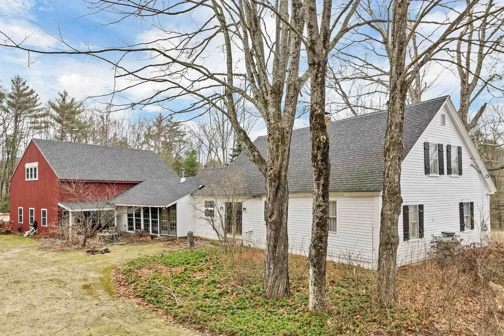 107 Governor Wentworth Highway Moultonborough NH 03254