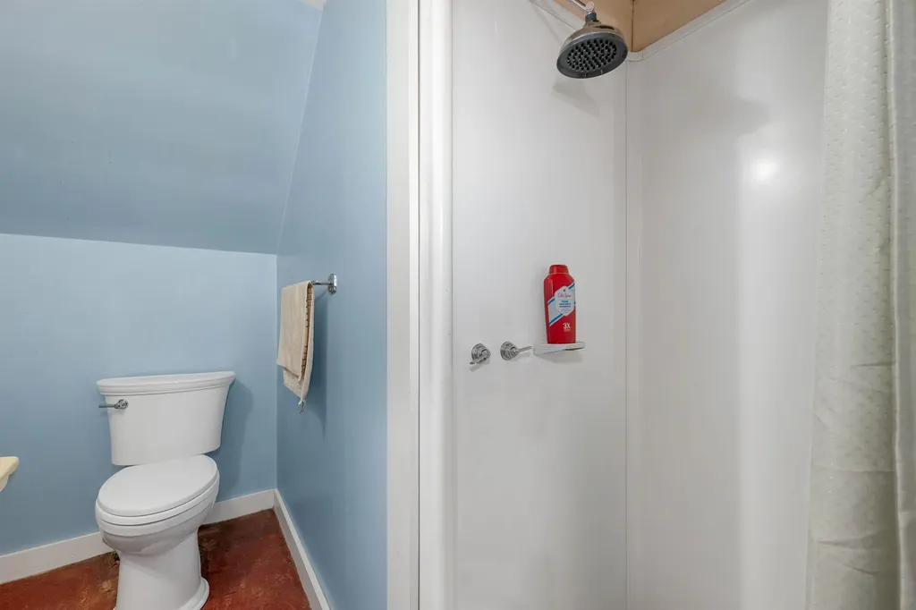 107 Governor Wentworth Highway Moultonborough NH 03254