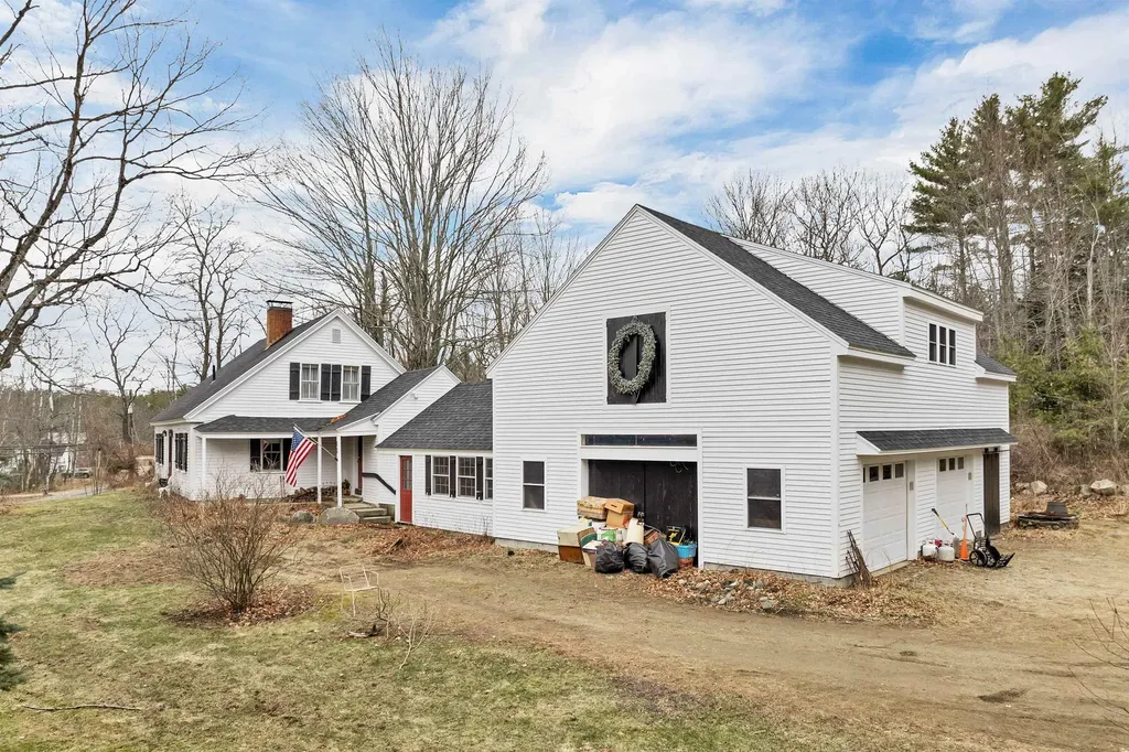 107 Governor Wentworth Highway Moultonborough NH 03254