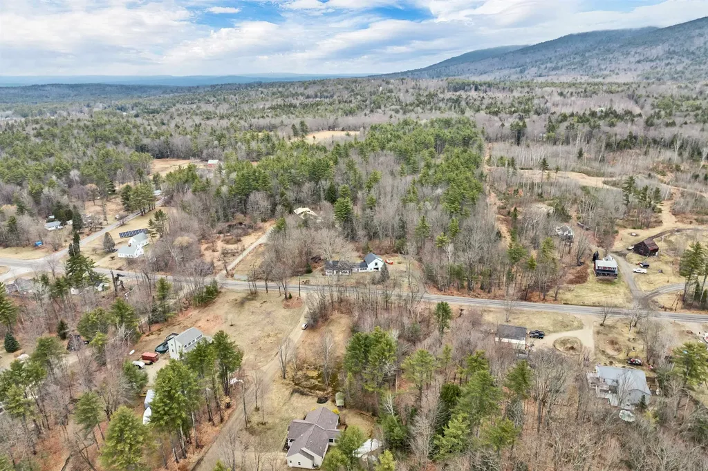 107 Governor Wentworth Highway Moultonborough NH 03254