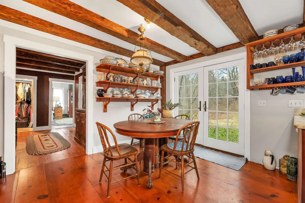 107 Governor Wentworth Highway Moultonborough NH 03254