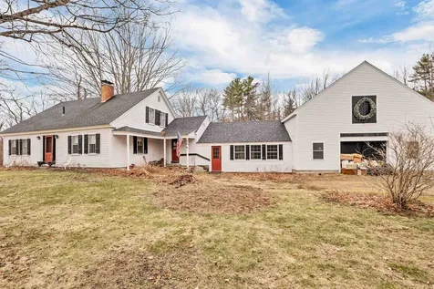 107 Governor Wentworth Highway Moultonborough NH 03254