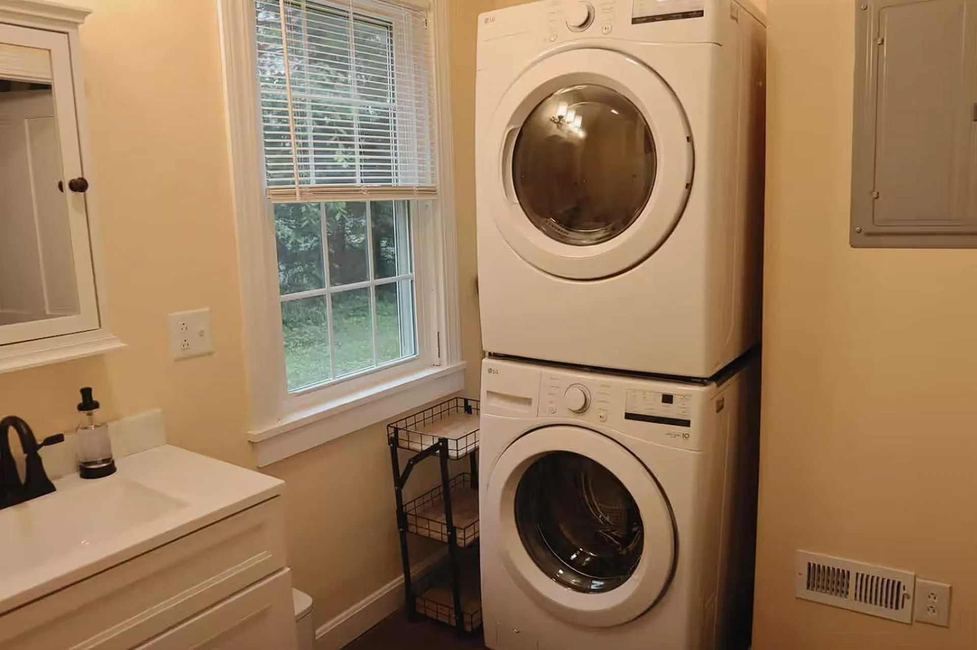 196 South Road Swanzey NH 03446