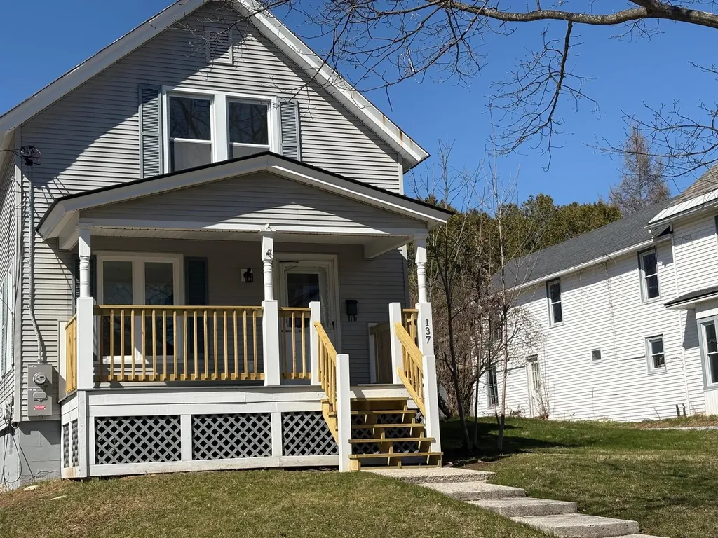 137 Oak Street Rutland City VT 05701