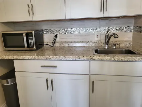 32 Ashworth Avenue Hampton NH 03842