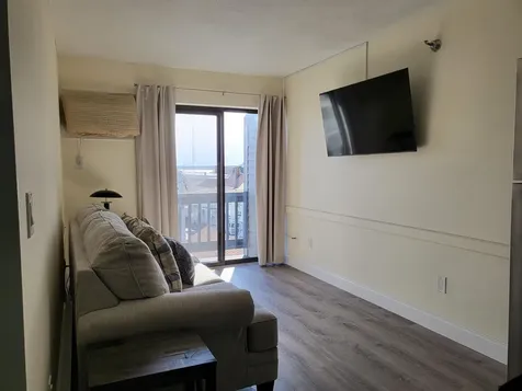 32 Ashworth Avenue Hampton NH 03842