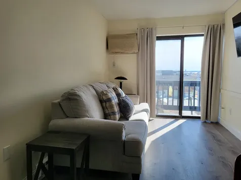 32 Ashworth Avenue Hampton NH 03842