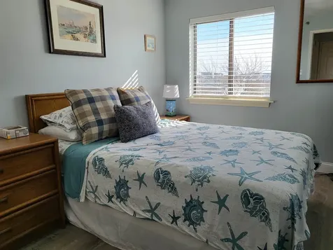 32 Ashworth Avenue Hampton NH 03842