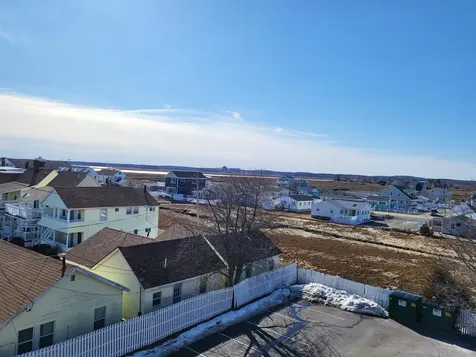 32 Ashworth Avenue Hampton NH 03842