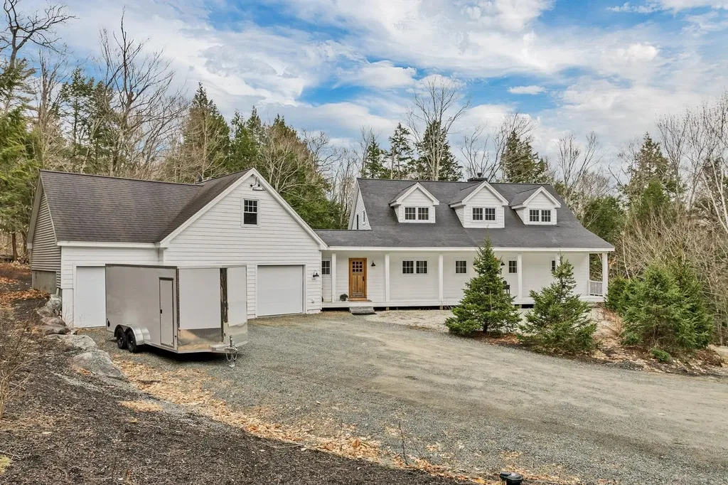 42 Farm Road Moultonborough NH 03254