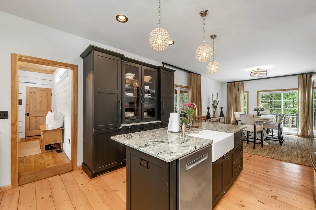 42 Farm Road Moultonborough NH 03254