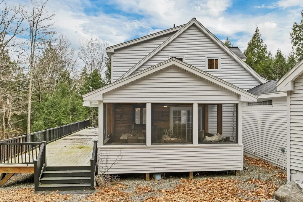 42 Farm Road Moultonborough NH 03254