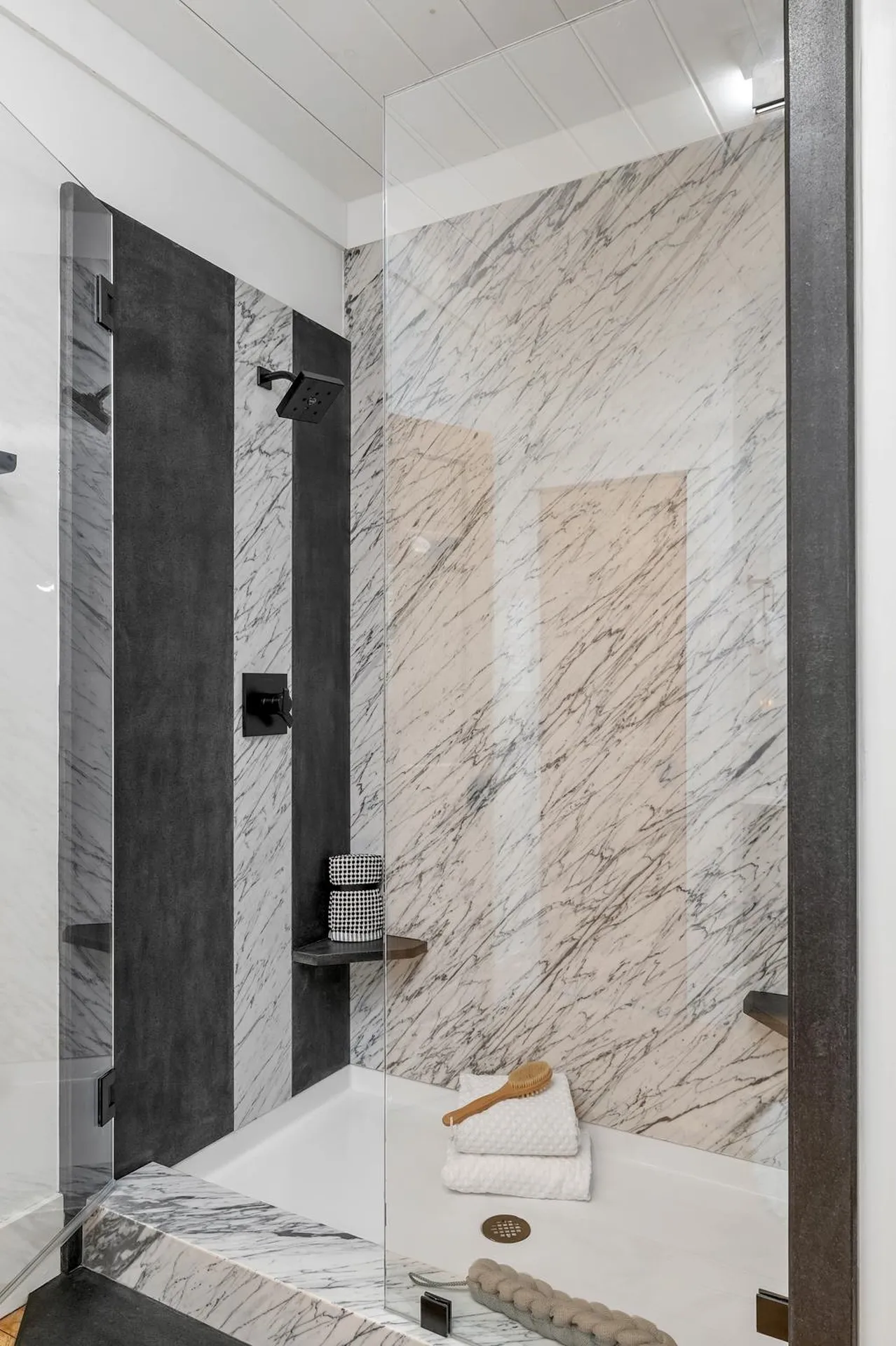 42 Farm Road Moultonborough NH 03254