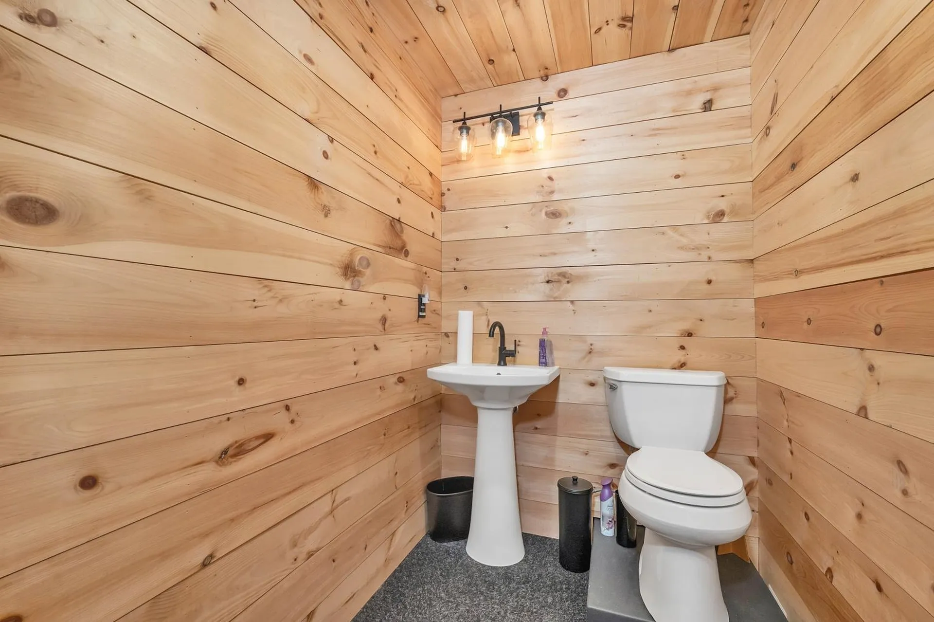 42 Farm Road Moultonborough NH 03254