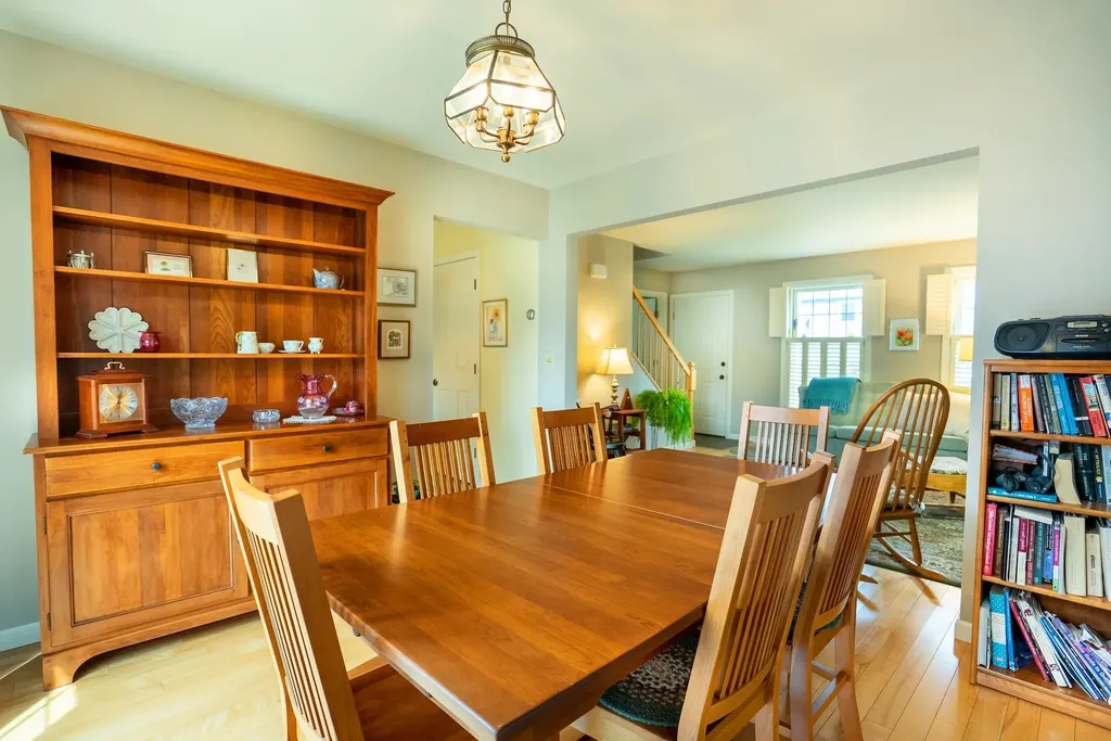 9 Dover Street South Burlington VT 05403