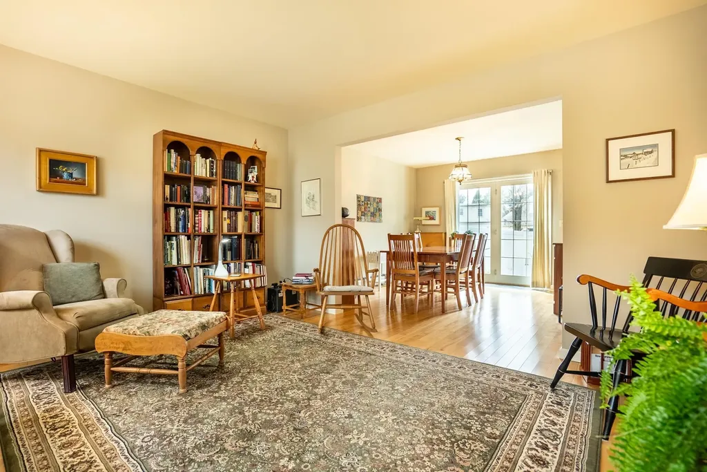 9 Dover Street South Burlington VT 05403