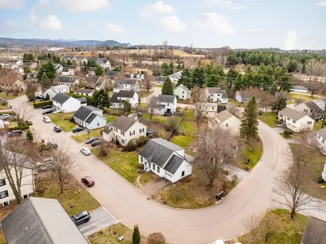 9 Dover Street South Burlington VT 05403