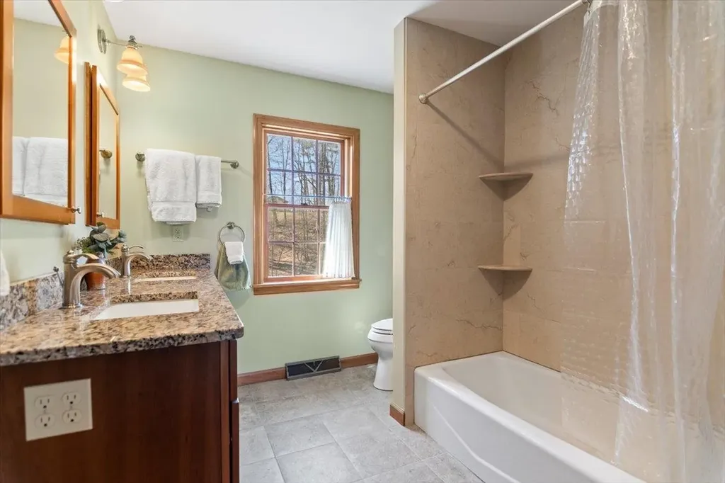 214 South End Road Mount Tabor VT 05253