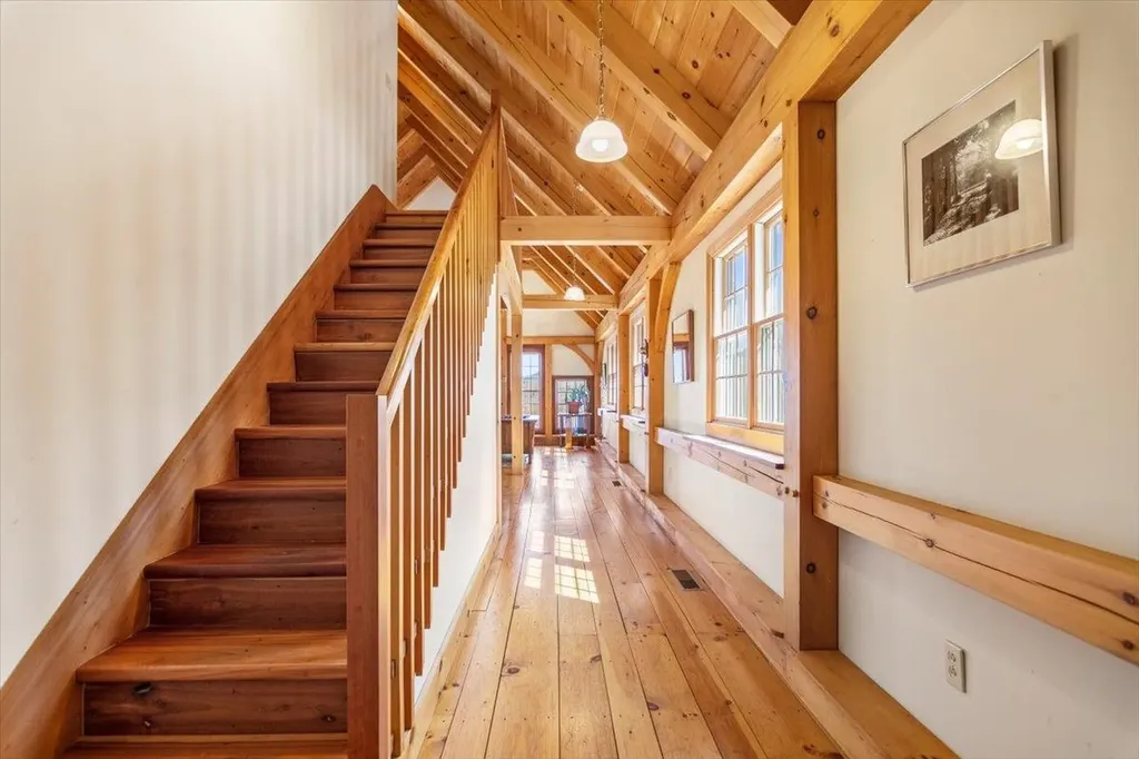 214 South End Road Mount Tabor VT 05253