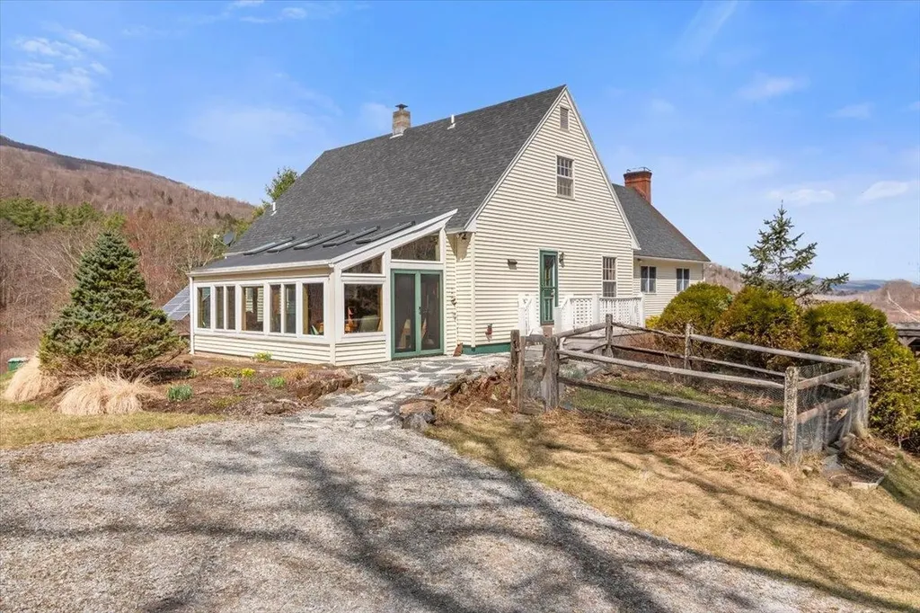 214 South End Road Mount Tabor VT 05253