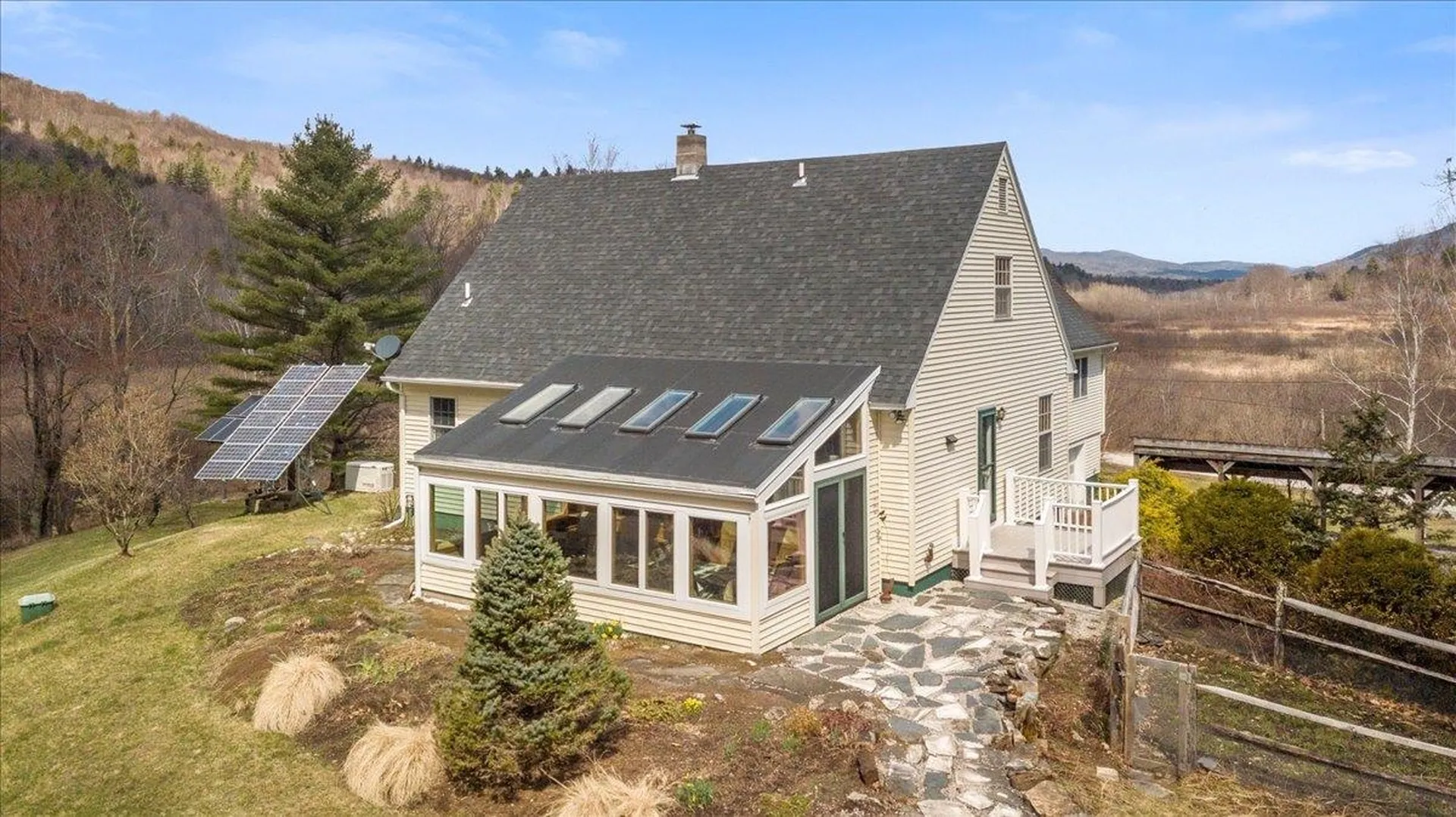 214 South End Road Mount Tabor VT 05253