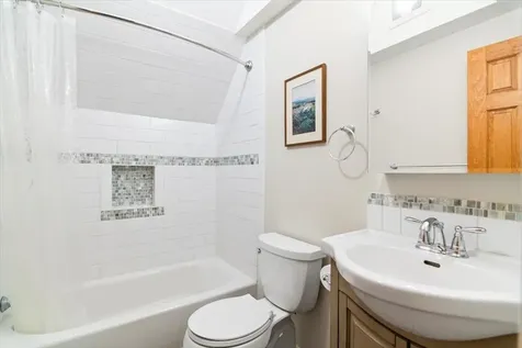 214 South End Road Mount Tabor VT 05253