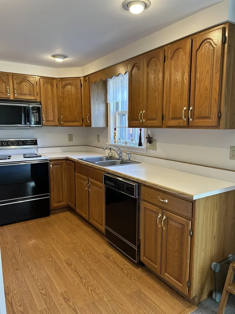 19 Fieldstone Way Hartford VT 05001