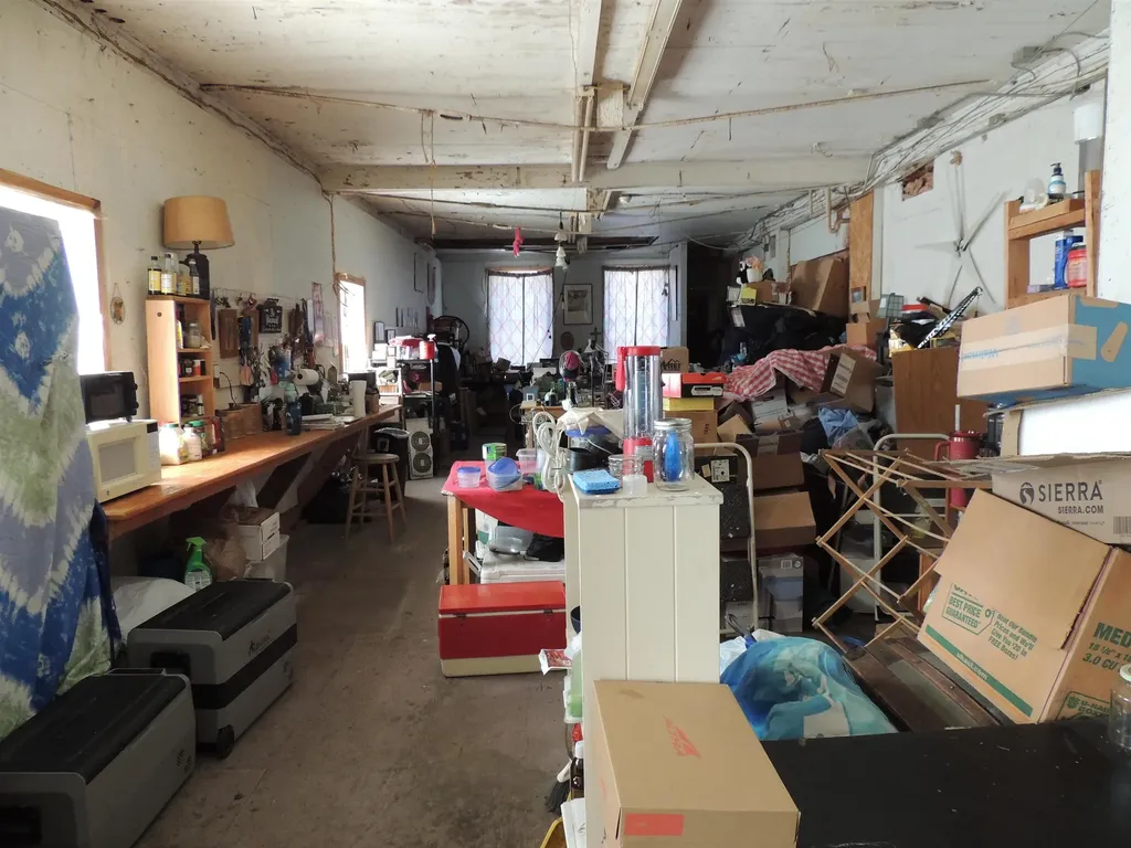 102 East Bow Street Franklin NH 03235