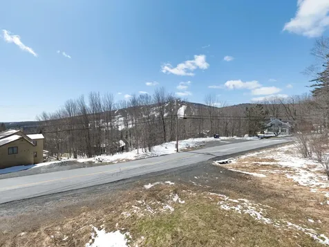 24 Lower Highlands Dover VT 05356